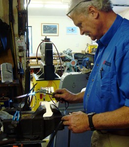 Kent anneals a customer's bracelet. (No job too small.) (Click to enlarge.)